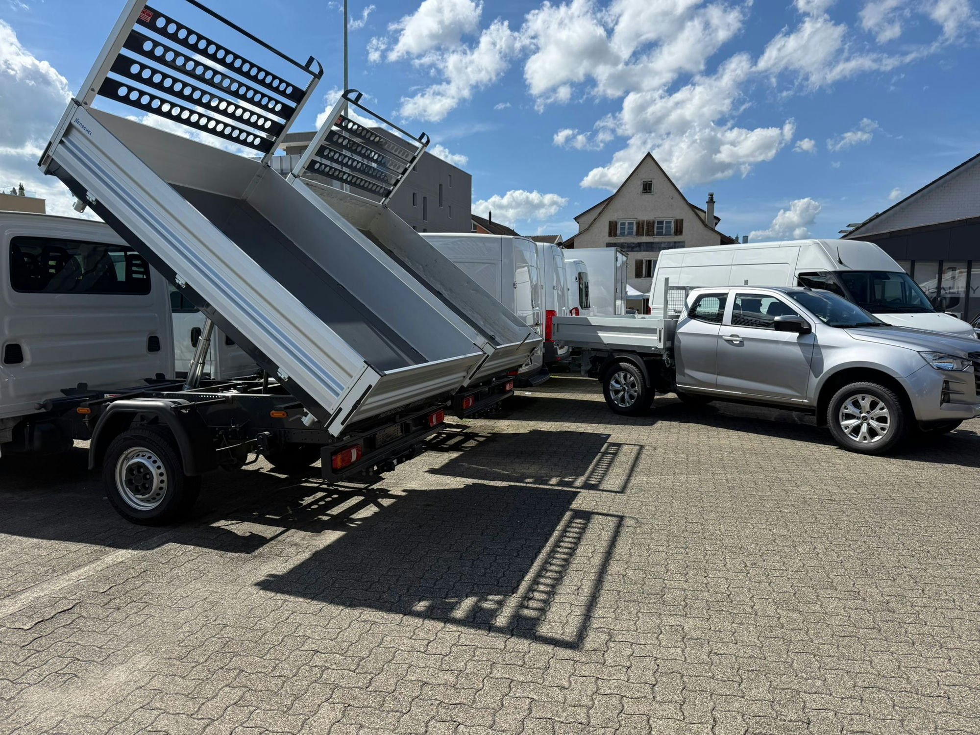 Isuzu D-Max Pickups und Kipper – Inzahlungnahme bei Auto Motiv Amriswil